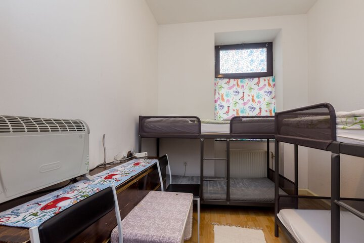 Room 20 of 29
