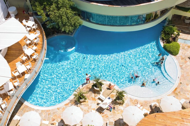Pool 49 of 94