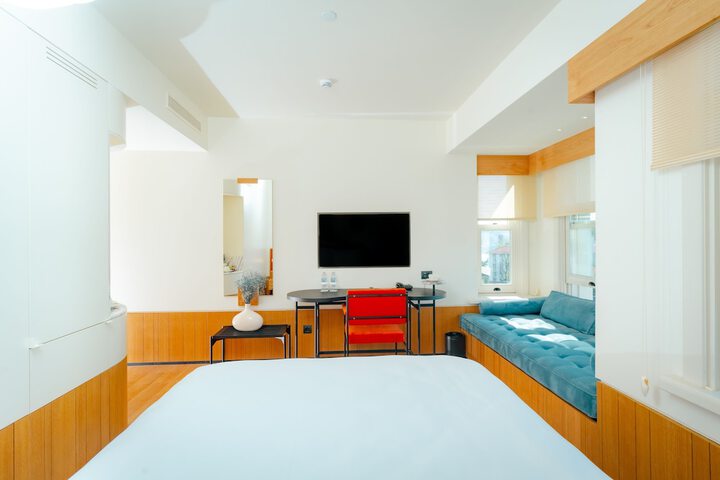 Room 35 of 113