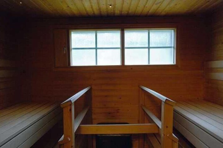 Room 5 of 14