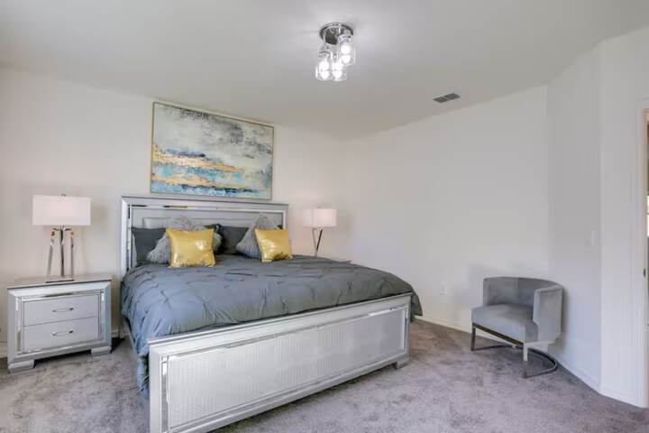 Room 7 of 24