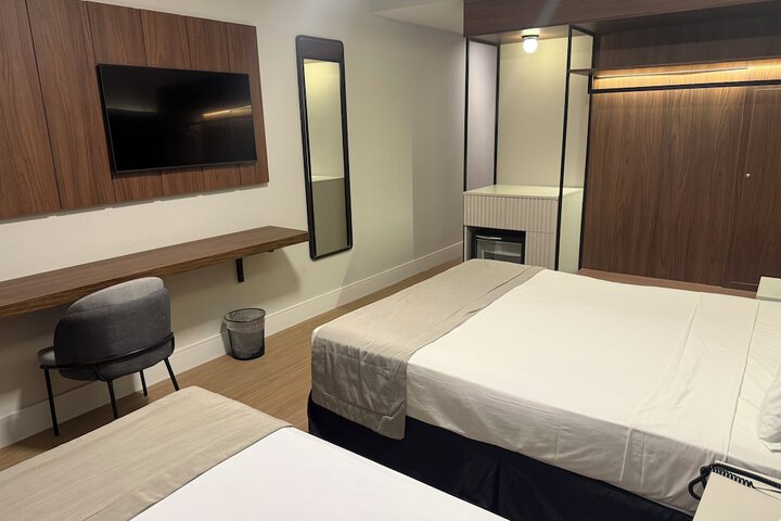 Room 42 of 130