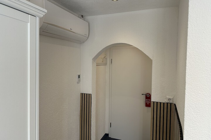Room 56 of 109