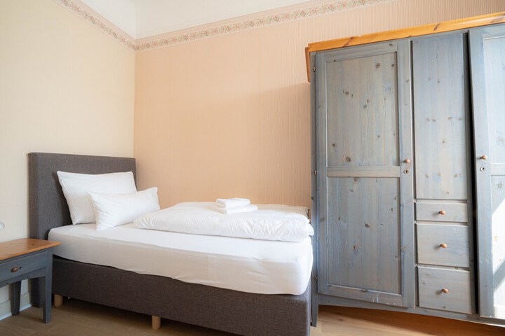 Room 5 of 21