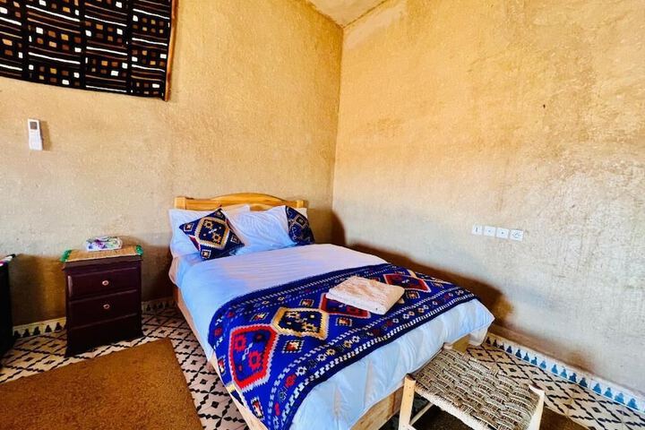 Room 4 of 23