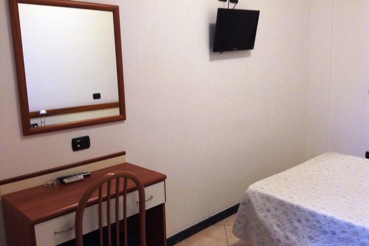 Room 18 of 35