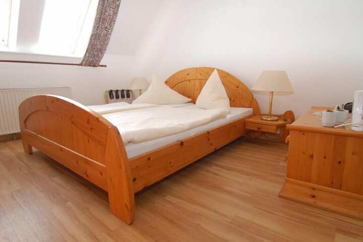 Room 6 of 41