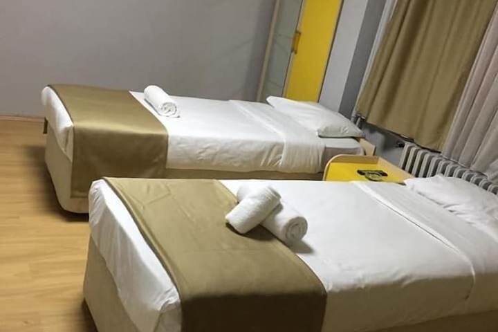 Room 4 of 23