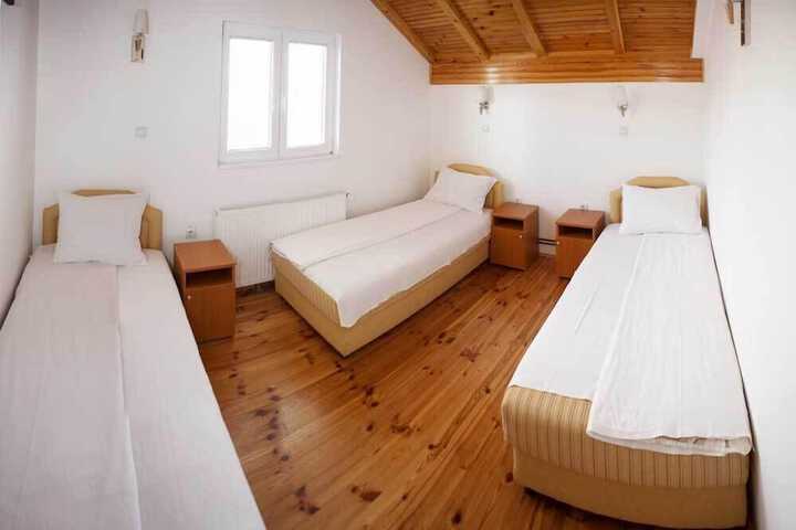 Room 17 of 53