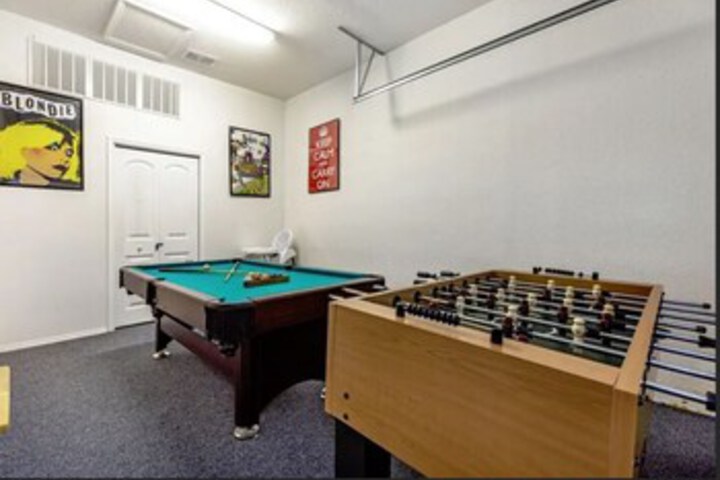Room 12 of 48