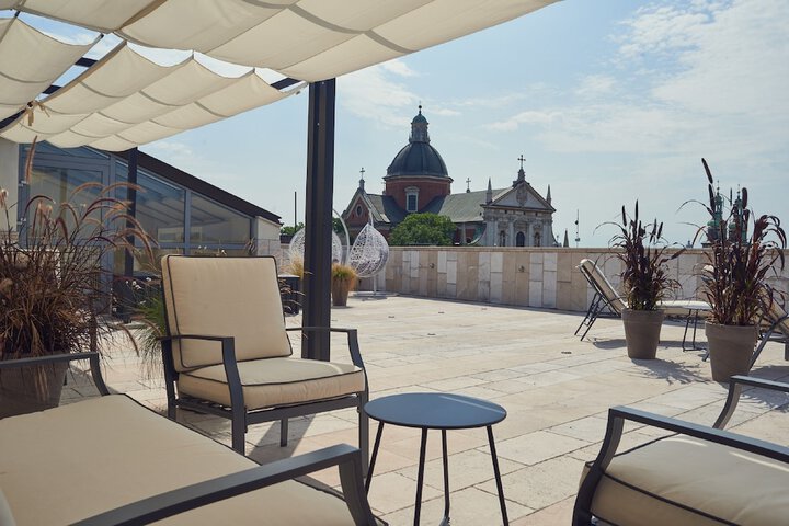 Terrace/Patio 70 of 74