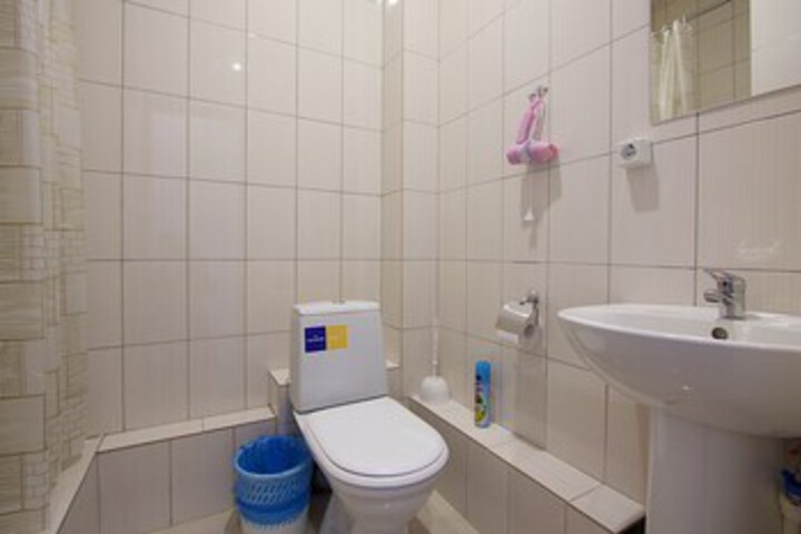 Room 2 of 21