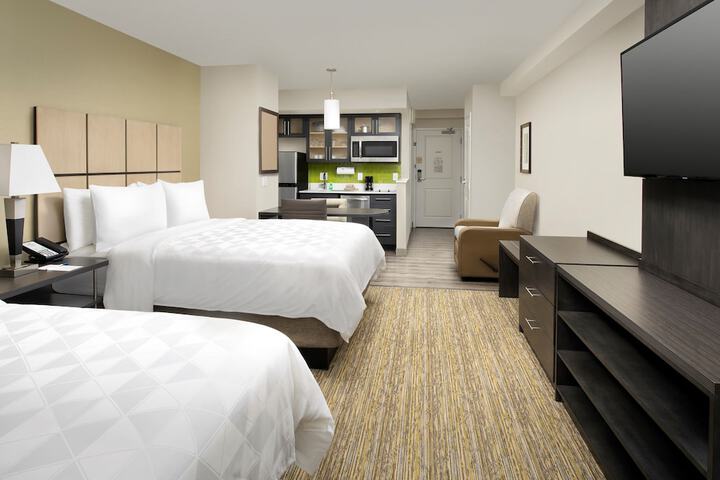 Room 9 of 33