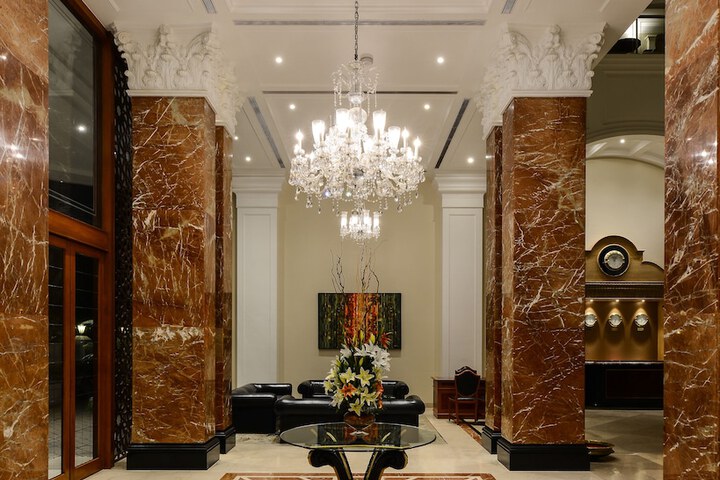 Hotel 3 of 64