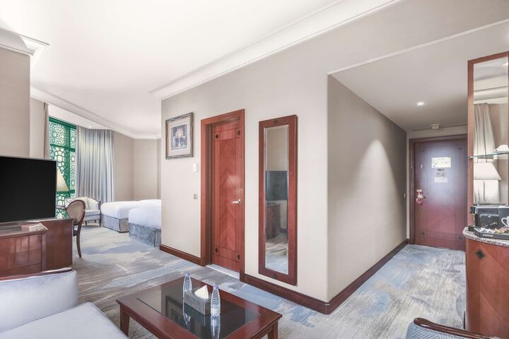 Room 51 of 139