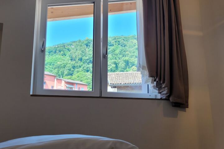 Room 6 of 47