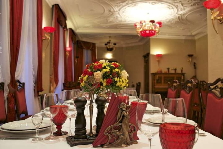 Dining Photos