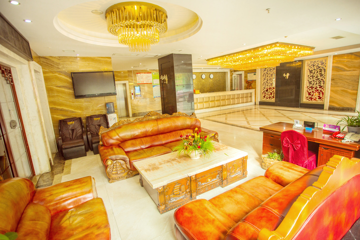 Hotel Interior 7 of 17