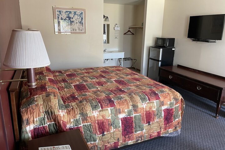 Room 16 of 25