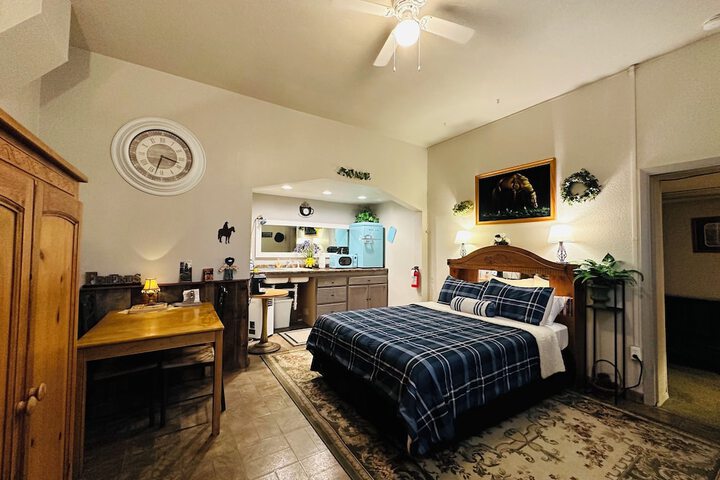 Room 3 of 26