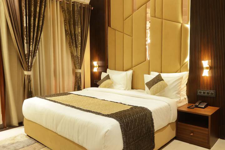 Room 25 of 65