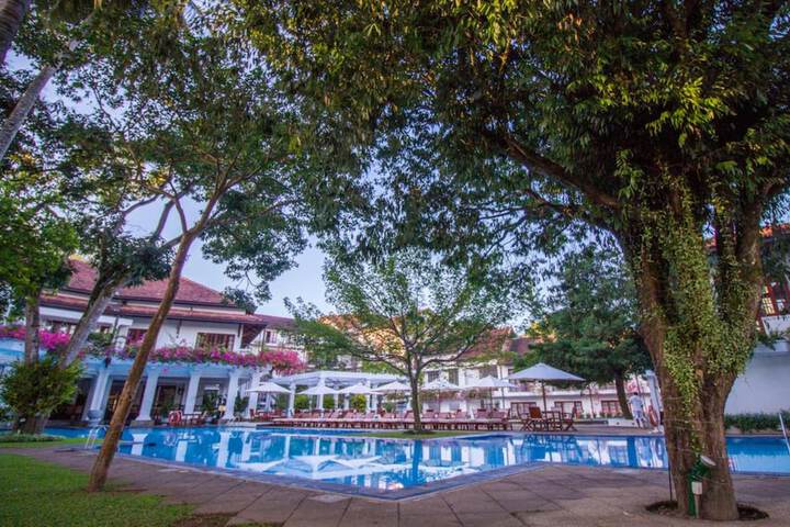 Pool 56 of 104