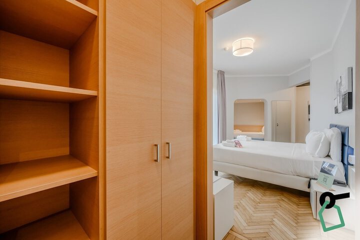 Room 20 of 64