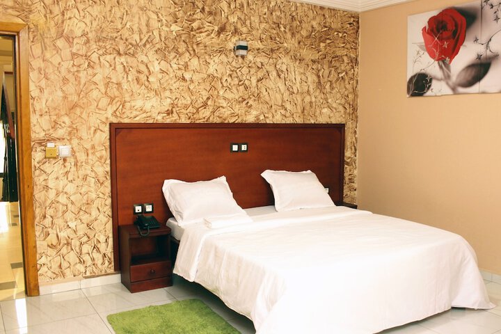Room 2 of 46