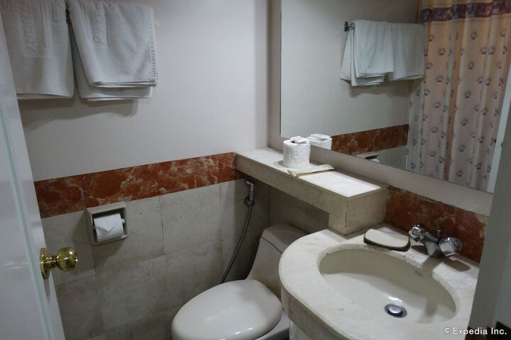 Room 21 of 28