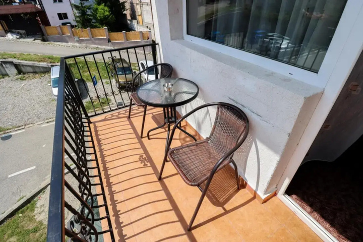 Terrace/Patio 8 of 27