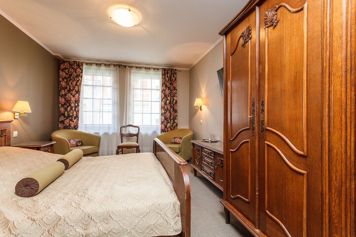Room 19 of 69