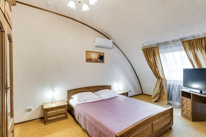 Room 21 of 54