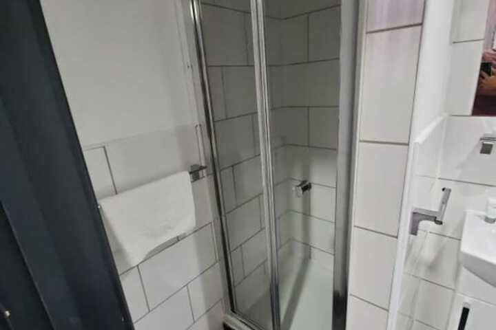 Room 62 of 70