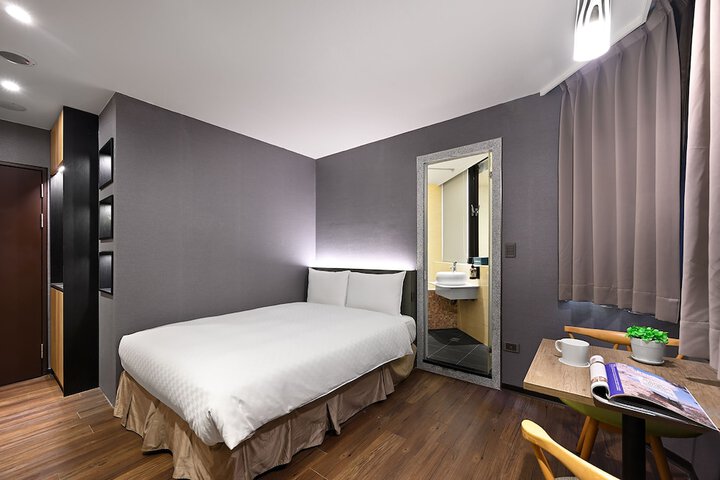 Room 43 of 78