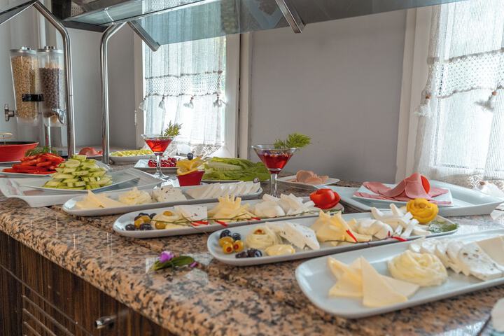 Dining 139 of 184