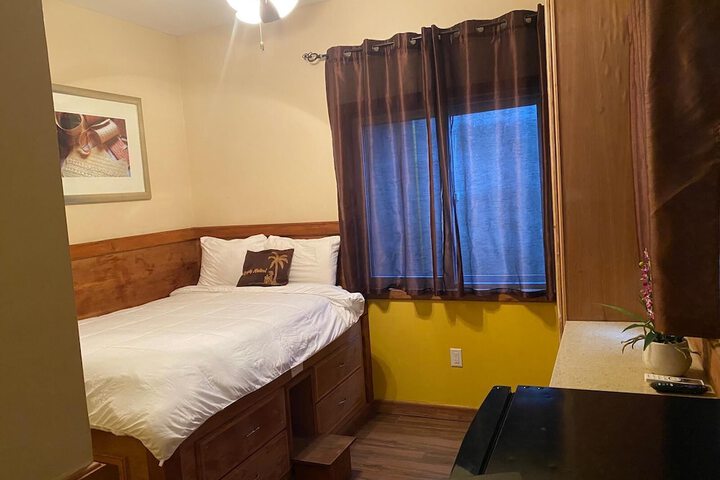 Room 8 of 14