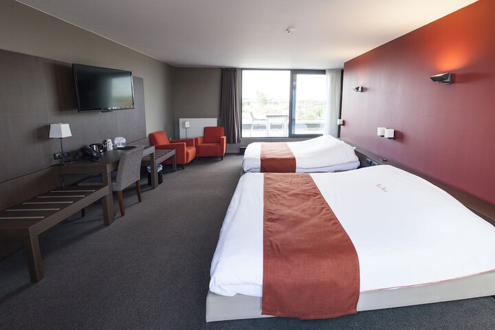 Room 7 of 31