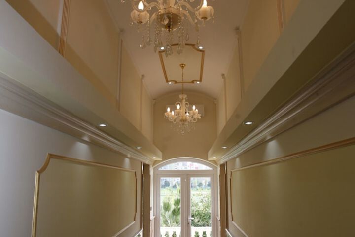 Ballroom/Hall 41 of 55