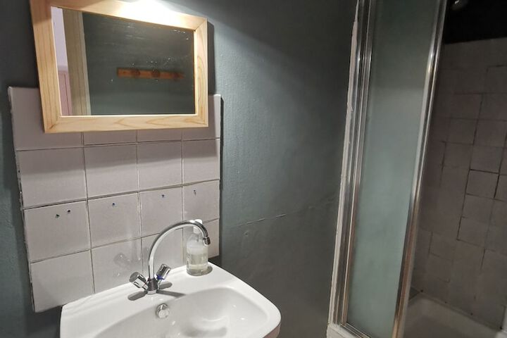 Room 63 of 124