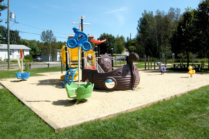 Children's play area - outdoor