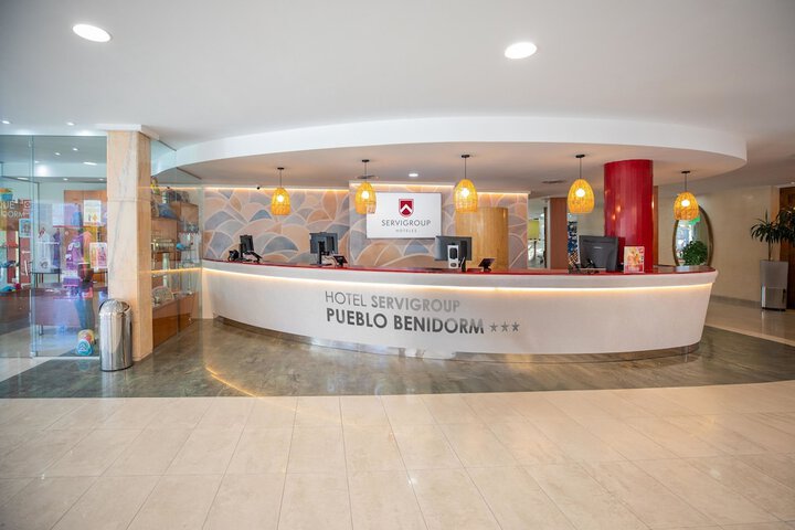 Entrance & Lobby