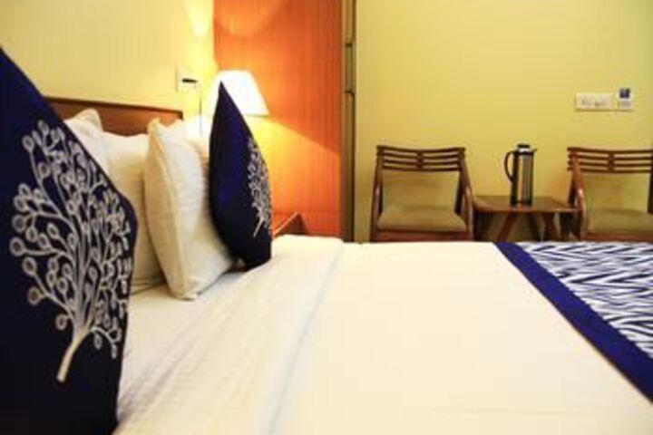 Room 8 of 20