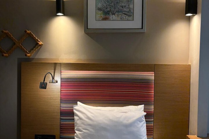 Room 41 of 97