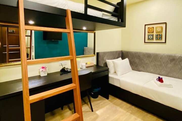Room 5 of 47
