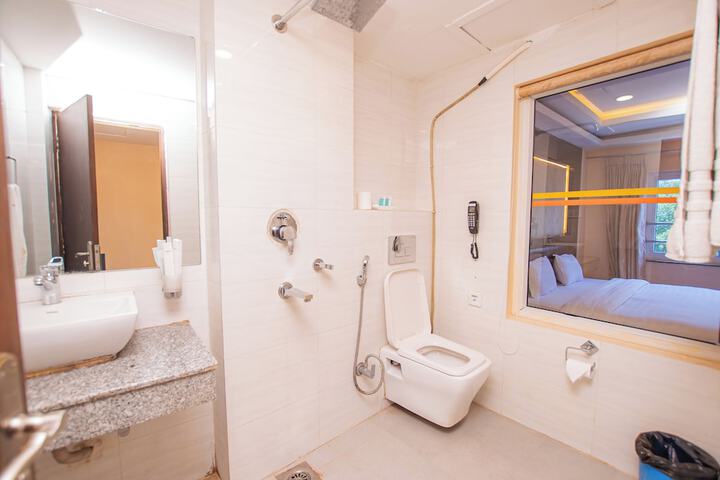 Room 45 of 80