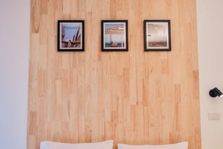 Room 12 of 65