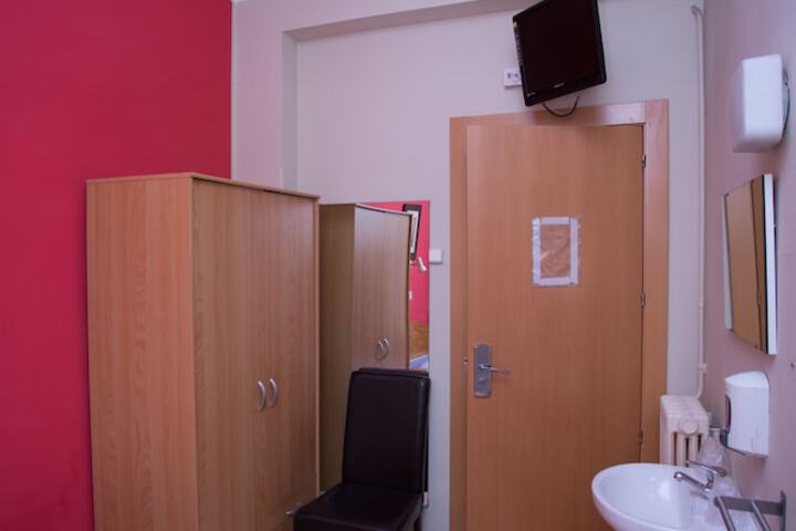 Room 18 of 20