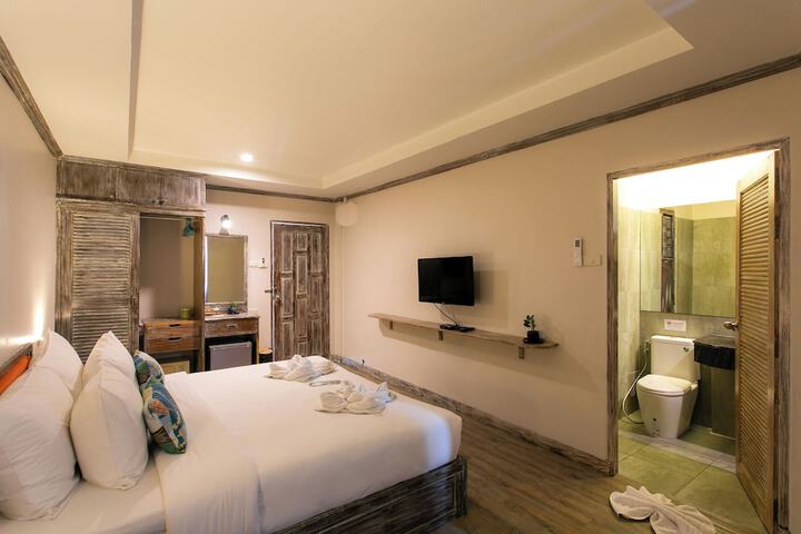 Room 64 of 150