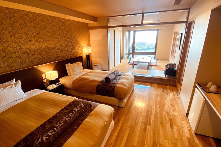 Room 11 of 35