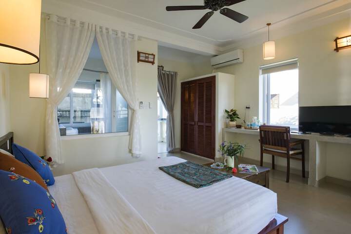 Room 16 of 70